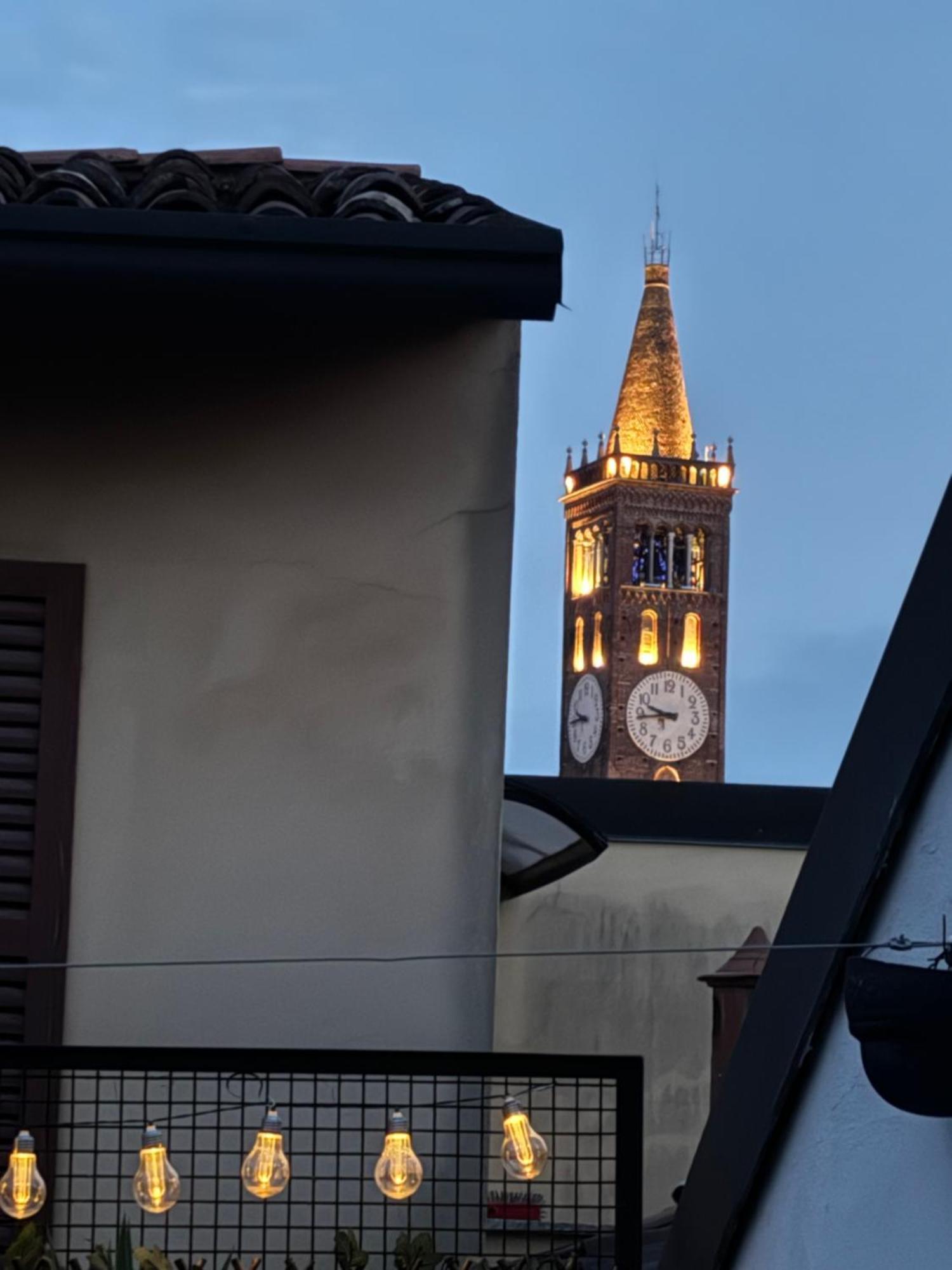 Apartmán La Terrazza In Centro Treviglio Exteriér fotografie